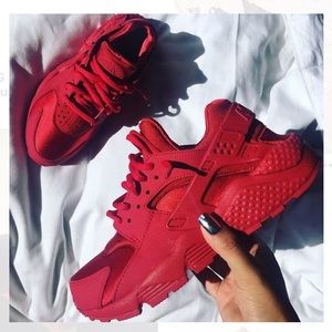 all red huaraches womens